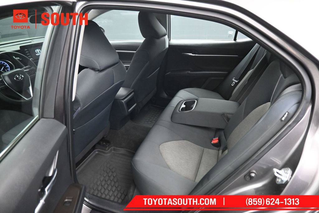 Used 2022 Toyota Camry LE FWD image 10
