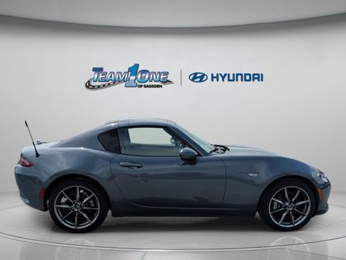 Used 2021 MAZDA MX-5 Miata RF Grand Touring RWD image 9