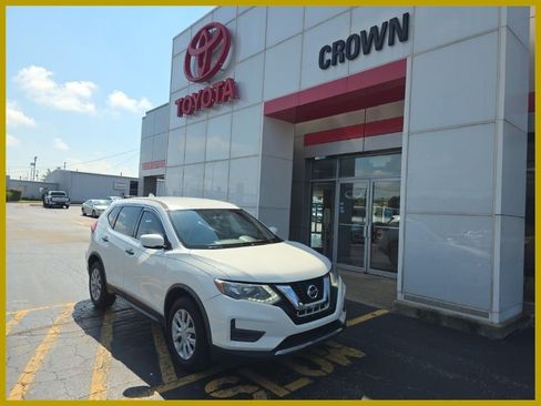 Used 2017 Nissan Rogue S AWD/4WD image 1