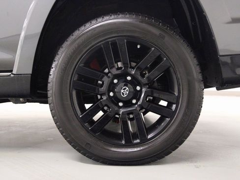 Used 2019 Toyota 4Runner Limited image 10