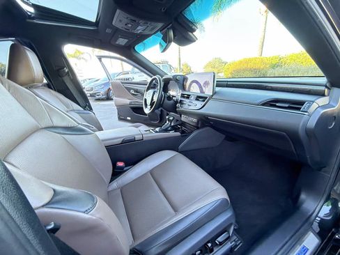 Used 2024 Lexus ES 300h w/ Premium Package FWD image 20