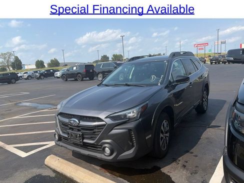 Used 2024 Subaru Outback Premium AWD/4WD image 1