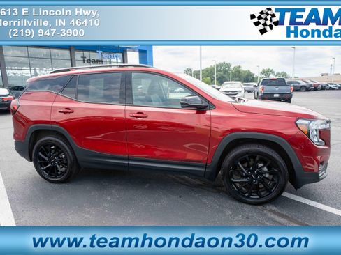 Used 2024 GMC Terrain SLT w/ Elevation Edition AWD/4WD image 1