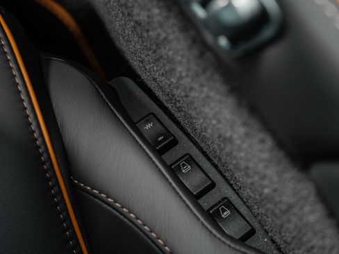 Used 2012 Aston Martin Virage Coupe RWD image 31