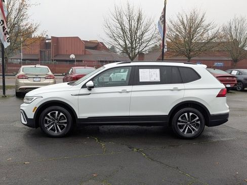 Used 2023 Volkswagen Tiguan S image 2