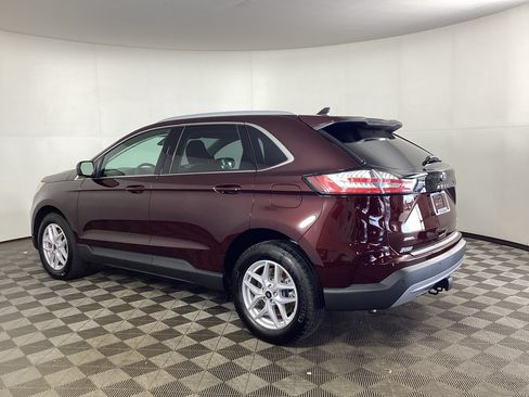 Used 2024 Ford Edge SEL w/ Convenience Package AWD/4WD image 4
