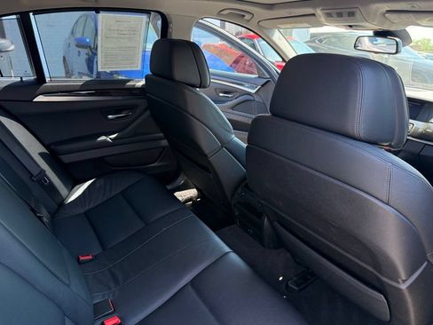 Used 2011 BMW 550i xDrive Sedan AWD/4WD image 13
