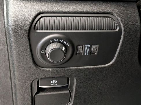 New 2026 Jeep Grand Wagoneer Summit w/ Premium Group III AWD/4WD image 16