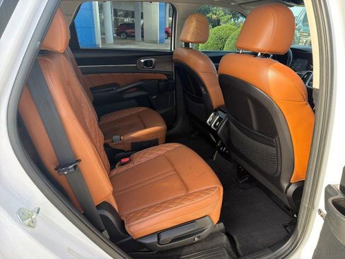 Used 2023 Kia Sorento SX Prestige AWD/4WD image 17