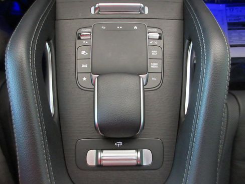 Used 2024 Mercedes-Benz GLE 580 4MATIC image 47