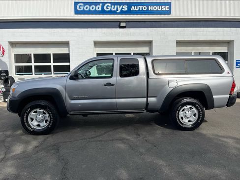 Used 2015 Toyota Tacoma 4x4 Access Cab w/ Convenience Package image 1