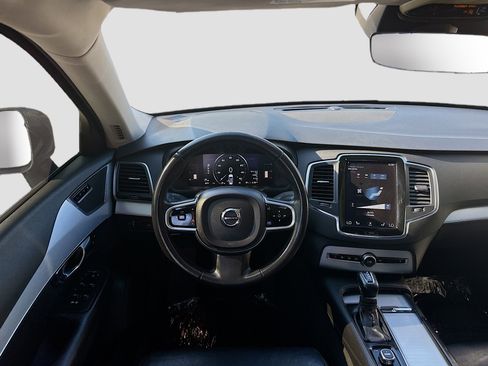 Used 2017 Volvo XC90 T5 Momentum w/ Vision Package image 21