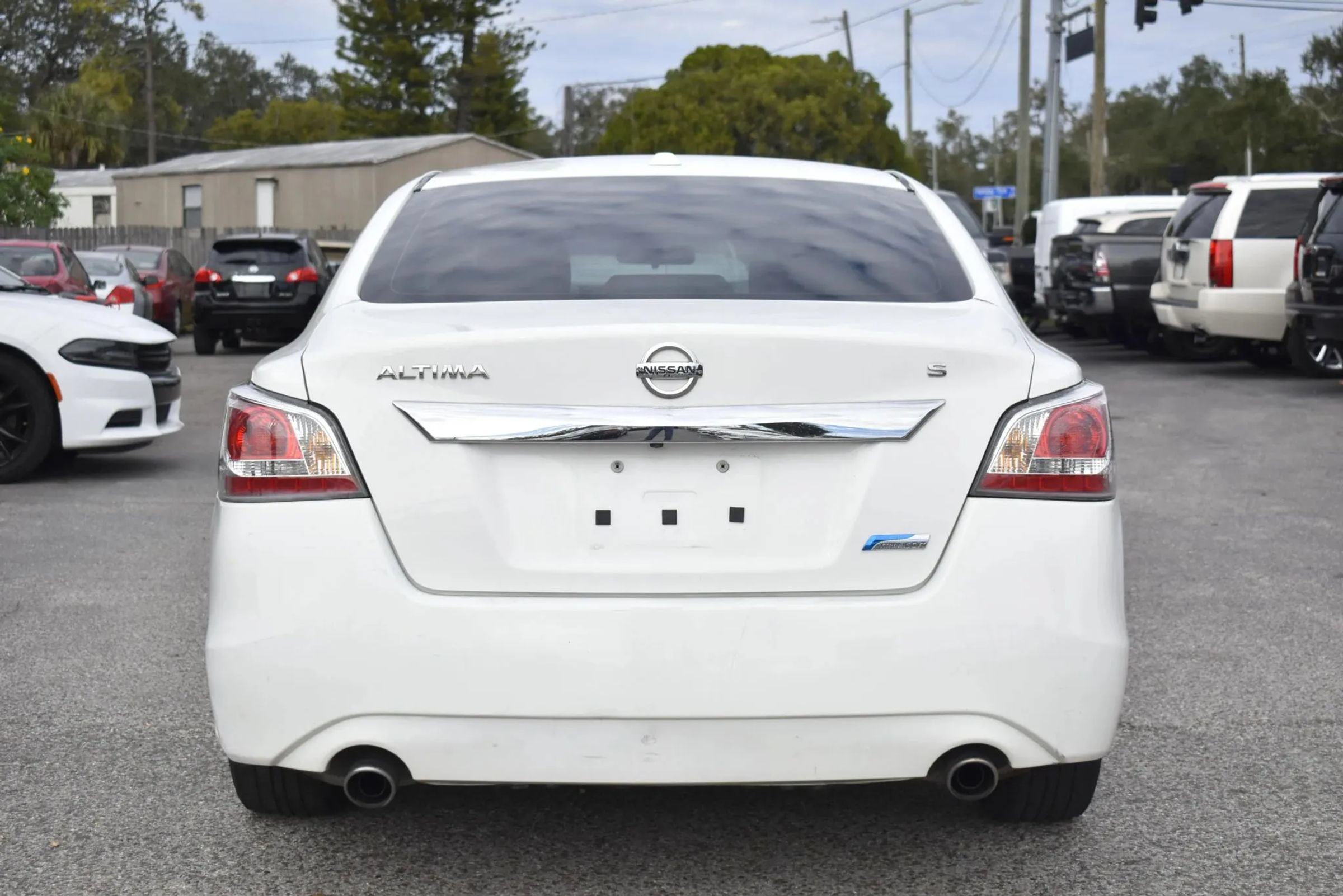 Used 2015 Nissan Altima 2.5 S w/ Power Driver Seat Package FWD image 6