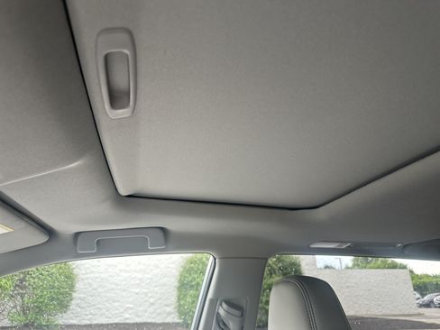 Used 2019 Toyota Highlander Limited AWD/4WD image 31