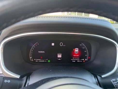 Used 2024 Acura MDX FWD w/ Technology Package image 4