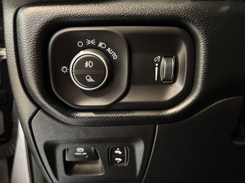 Used 2022 RAM 1500 Big Horn image 24