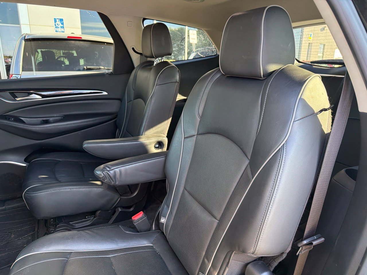 Used 2020 Buick Enclave Avenir w/ Avenir Technology Package AWD/4WD image 21