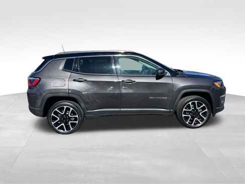 Used 2017 Jeep Compass Limited w/ Navigation Group image 9