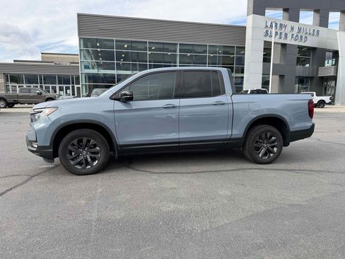 Used 2023 Honda Ridgeline Sport image 3
