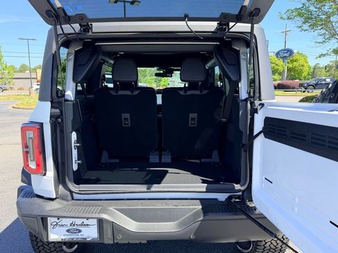 New 2026 Ford Bronco Badlands AWD/4WD image 8