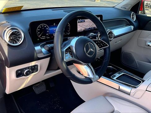 Certified 2025 Mercedes-Benz GLB 250 image 15