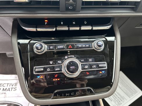 Used 2022 Lincoln Corsair FWD image 13