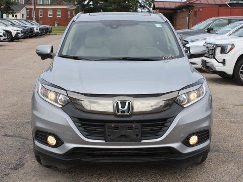 Used 2019 Honda HR-V EX image 2
