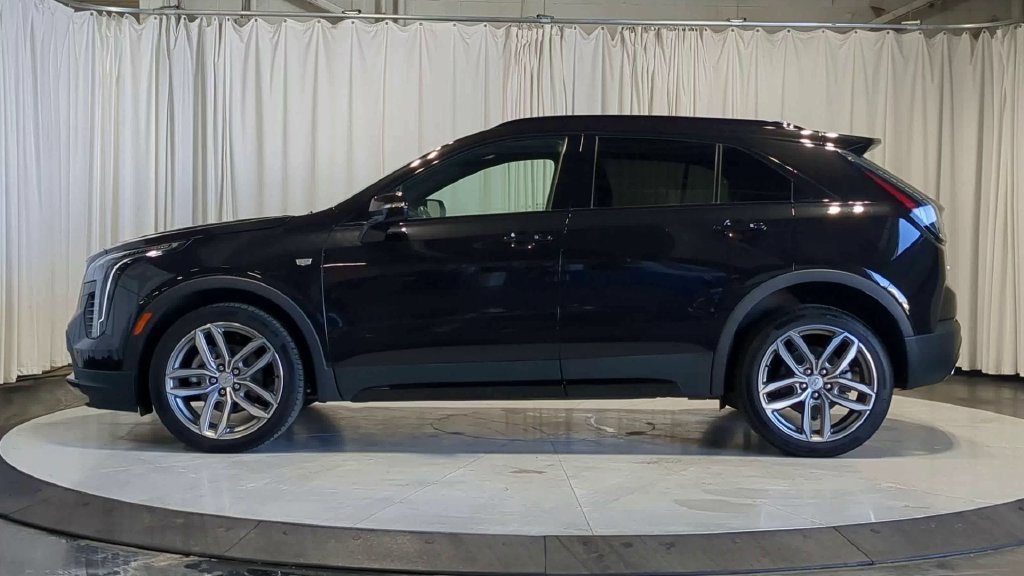 Used 2023 Cadillac XT4 Sport AWD/4WD image 6