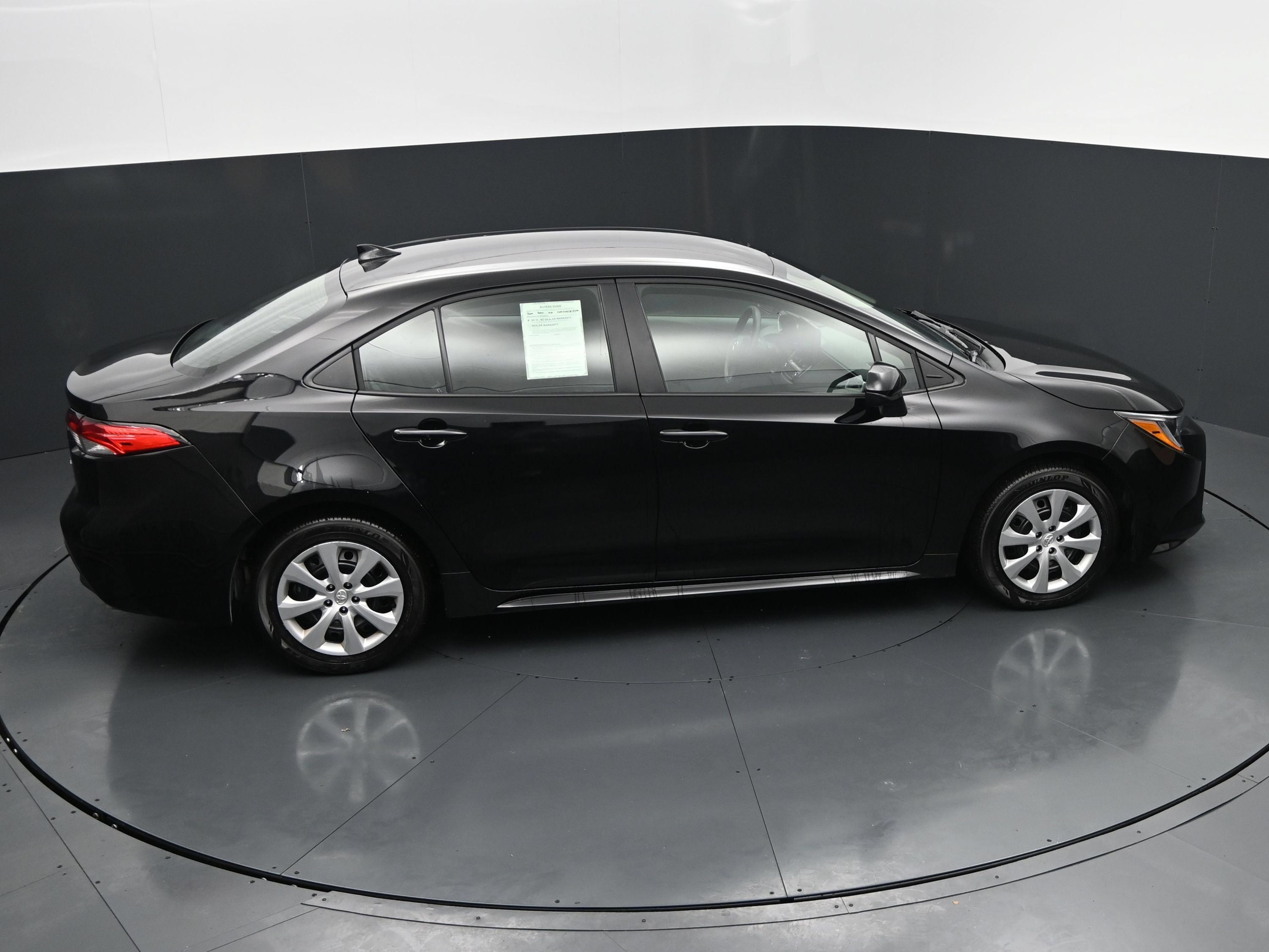 Used 2026 Toyota Corolla LE FWD image 32