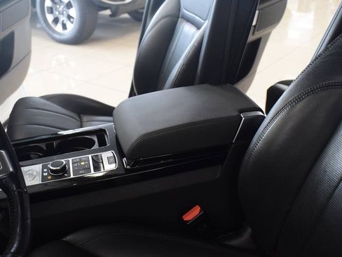Used 2017 Land Rover Discovery HSE AWD/4WD image 40