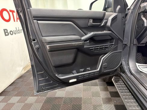 Used 2026 Toyota 4Runner TRD Off-Road Premium AWD/4WD image 21
