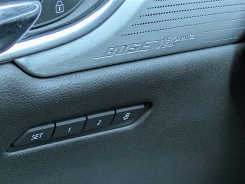 Used 2021 Cadillac XT6 Premium Luxury image 21