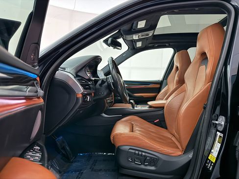 Used 2017 BMW X5 M image 18