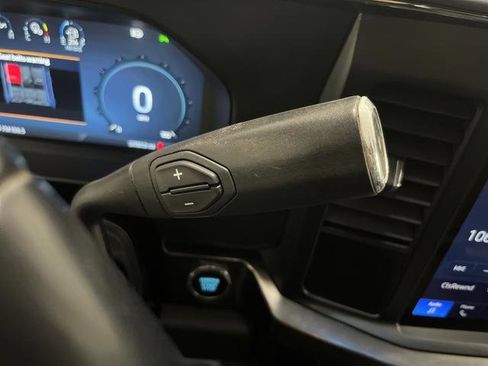 Used 2023 Ford F250 Lariat w/ Black Appearance Package image 23