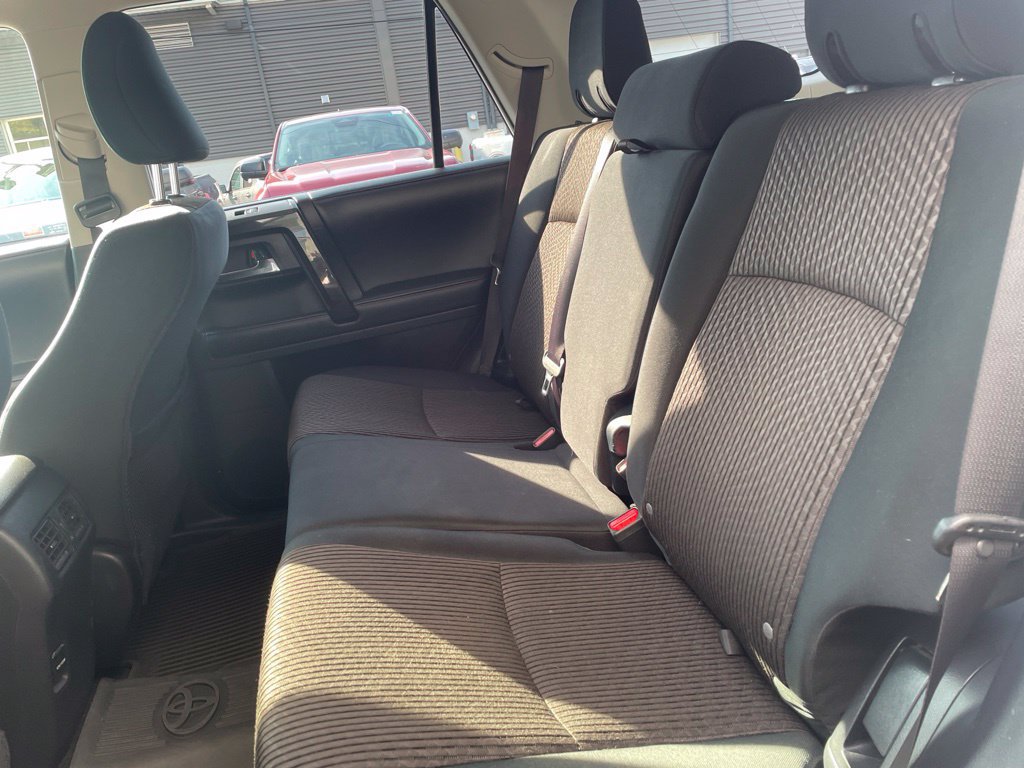 Used 2017 Toyota 4Runner TRD Off-Road AWD/4WD image 28