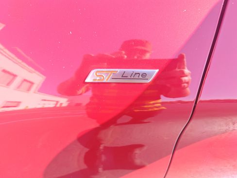 Used 2023 Ford Explorer ST-Line w/ Class IV Trailer Tow Package image 6