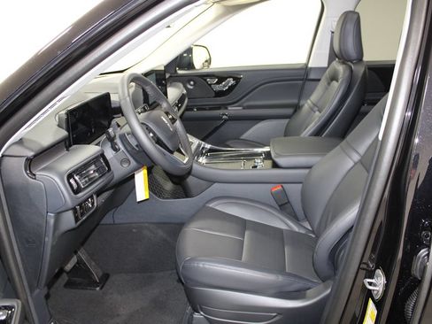 New 2026 Lincoln Aviator 2WD image 22