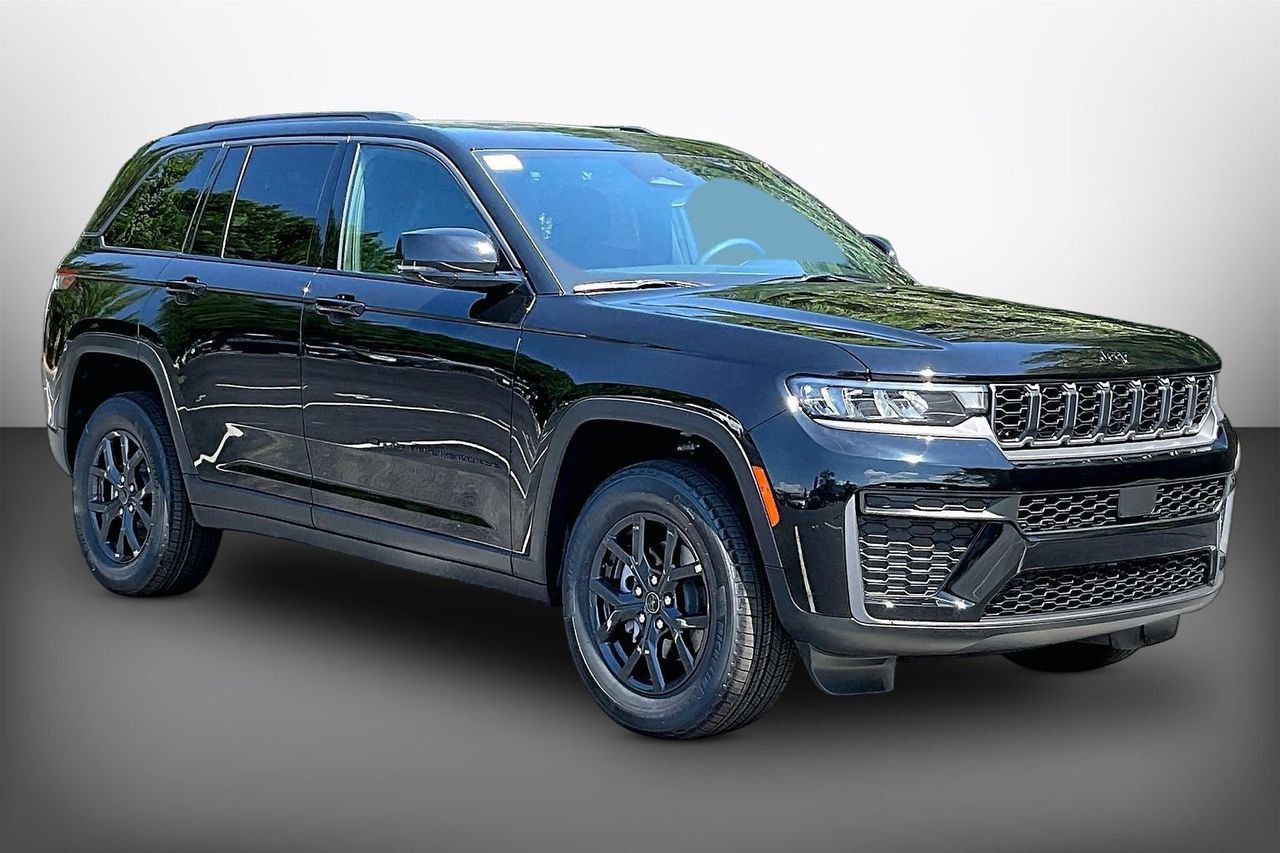 New 2027 Jeep Grand Cherokee Altitude AWD/4WD image 1