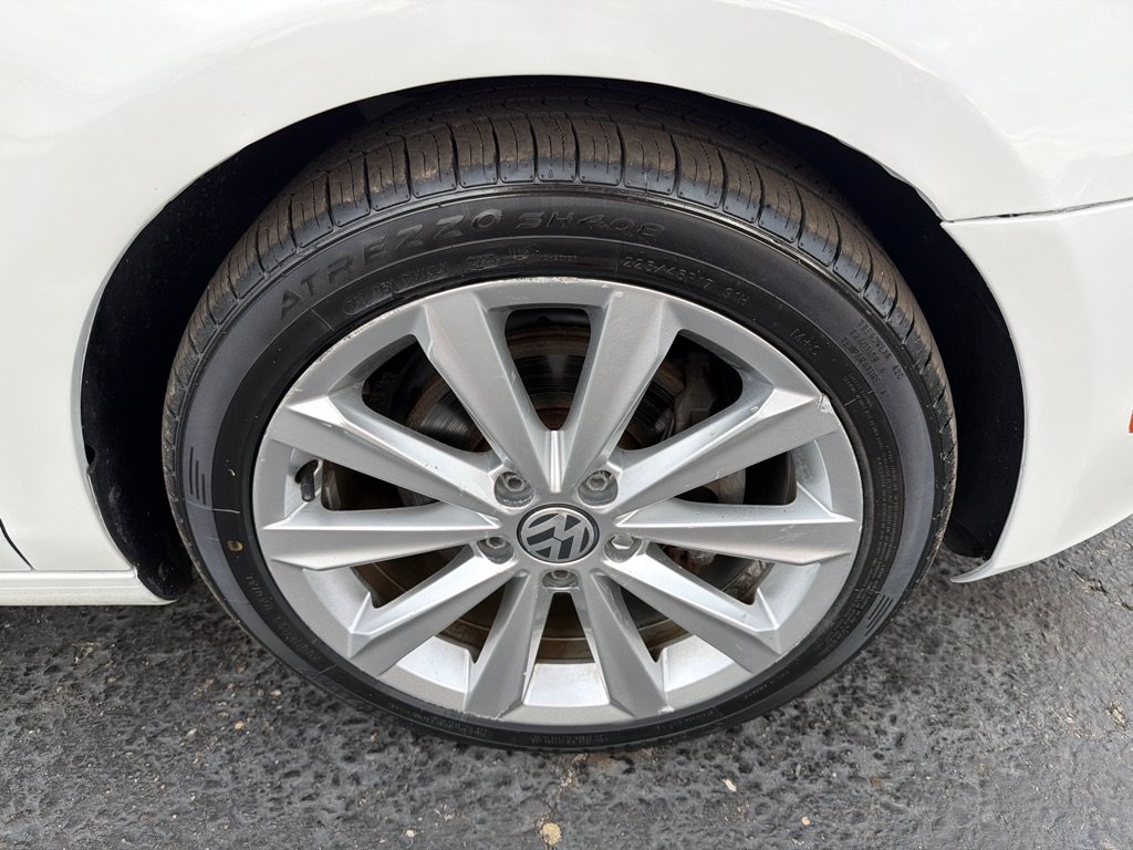 Used 2013 Volkswagen Golf TDI FWD image 30
