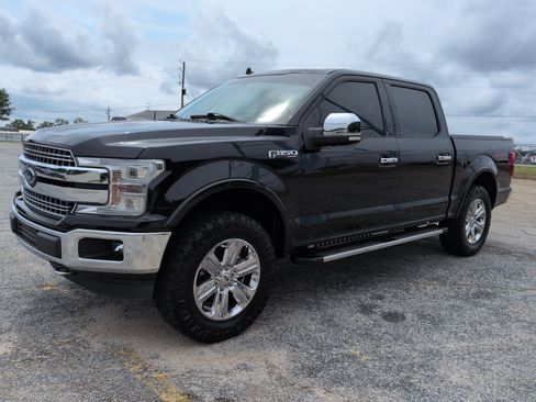 Certified 2020 Ford F150 Lariat w/ Equipment Group 502A Luxury AWD/4WD image 6