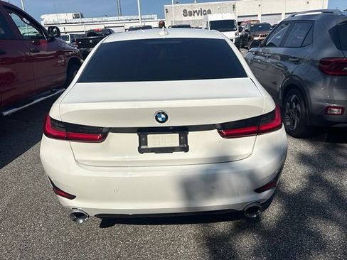 Used 2020 BMW 330i Sedan w/ Convenience Package RWD image 14