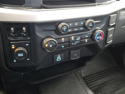 Used 2024 Ford F250 XLT w/ FX4 Off-Road Package image 24