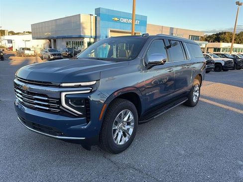 New 2025 Chevrolet Suburban Premier w/ Sun And Tow Package image 3