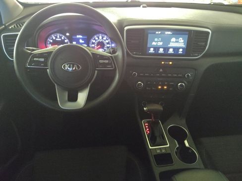 Used 2022 Kia Sportage LX w/ LX FWD Value Edition Package image 22