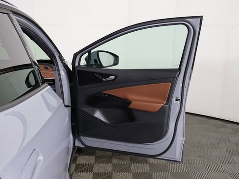 Used 2021 Volkswagen ID.4 Pro S image 25