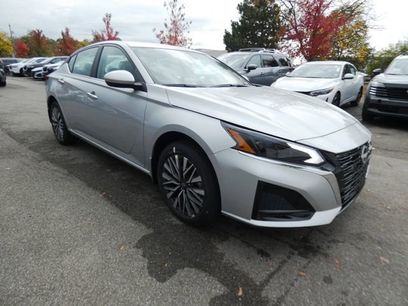 New 2025 Nissan Altima 2.5 SV