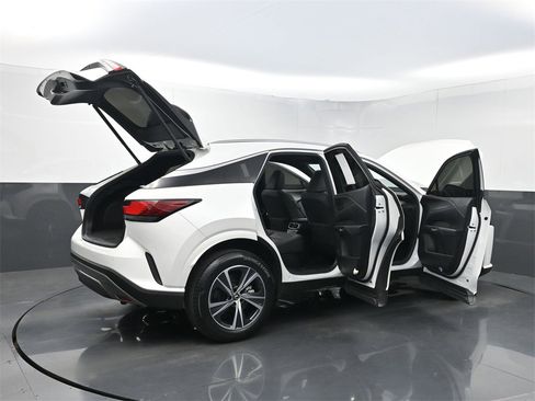 Used 2023 Lexus RX 350 Premium image 39