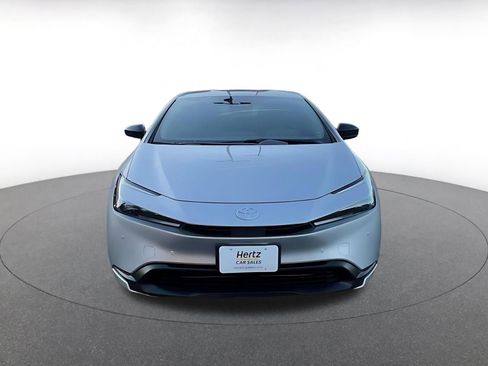 Used 2025 Toyota Prius LE image 4