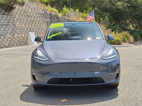 Used 2023 Tesla Model Y Long Range AWD/4WD image 8