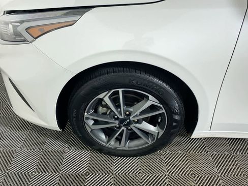 Used 2024 Kia Forte LXS image 10